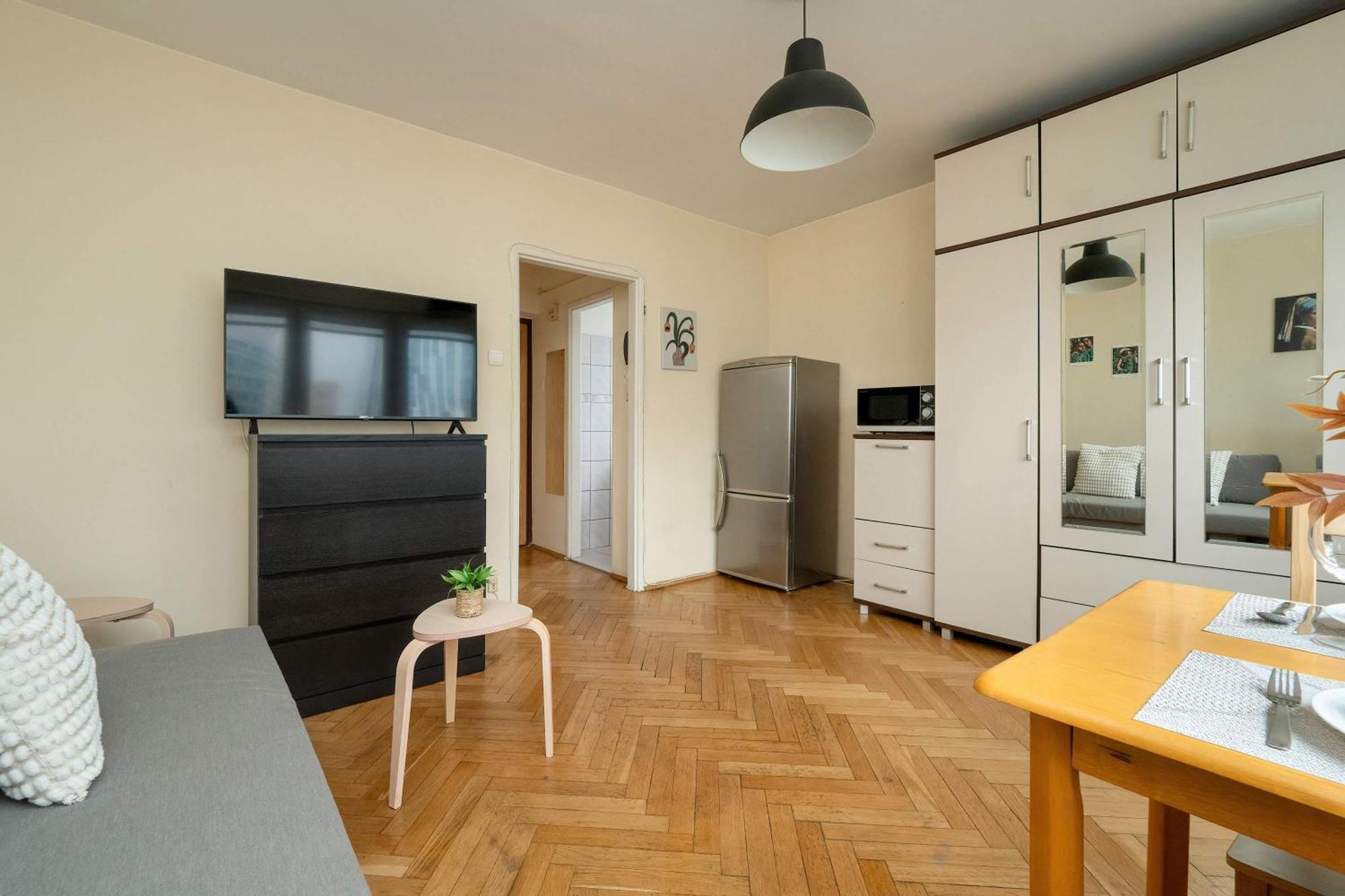Przytulne W Centrum Warszawy Z Widokiem Na Miasto, Wanna I Balkonem By Rent Like Varšava